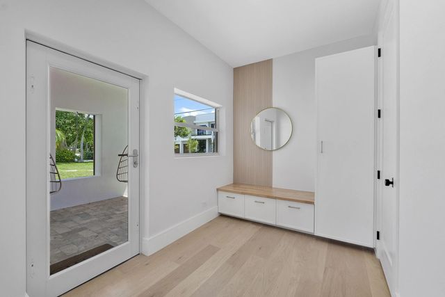 4 of 38 - 303 Sw 14th Place, Boca Raton, FL