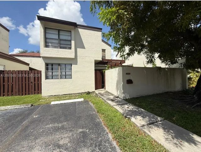 2 of 5 - 9764 Nw 4th Lane #9764, Miami, FL