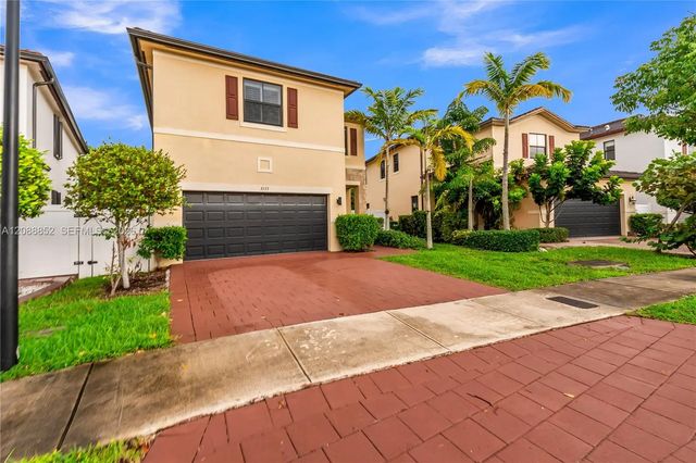 4 of 55 - 3573 W 106th Terrace, Hialeah, FL