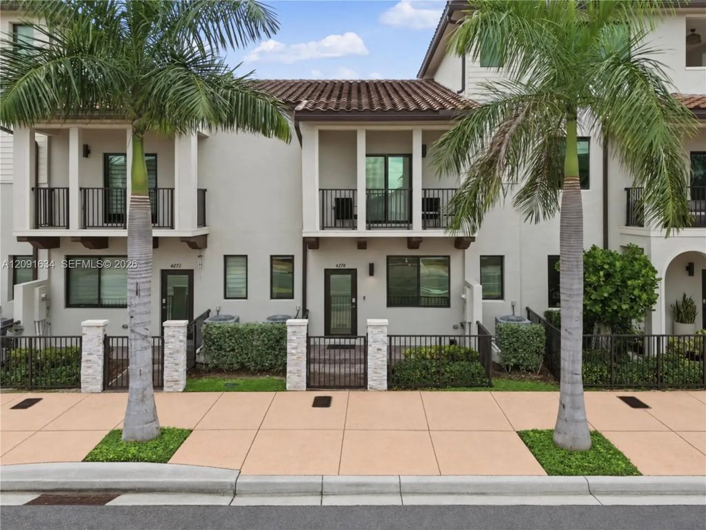 4278 Nw 82nd Avenue, Doral