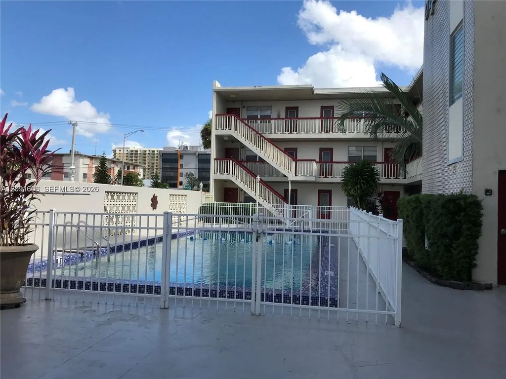 4410 W Flagler Street #111, Miami