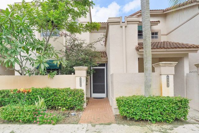 6595 Via Regina, Boca Raton
