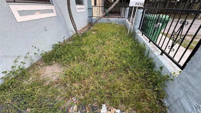 4 of 24 - 3896 Nw 207th St Road, Miami Gardens, FL