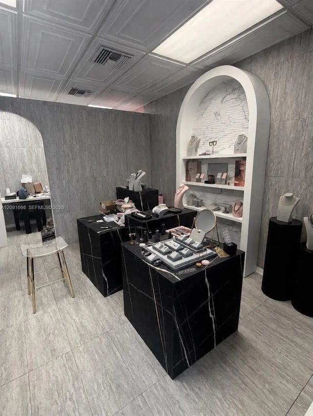 3 of 3 - 21000 W Dixie Highway, Miami, FL