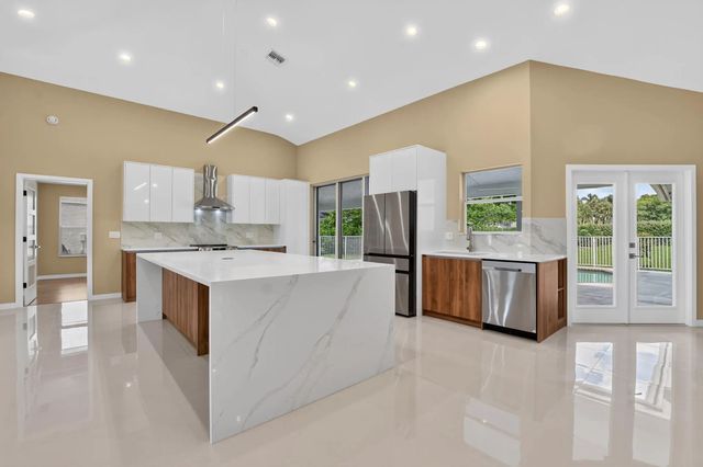 22201 Collington Drive, Boca Raton