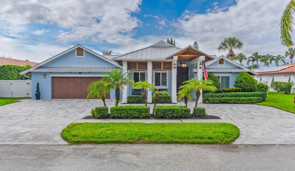 730 Camino Lakes Circle, Boca Raton