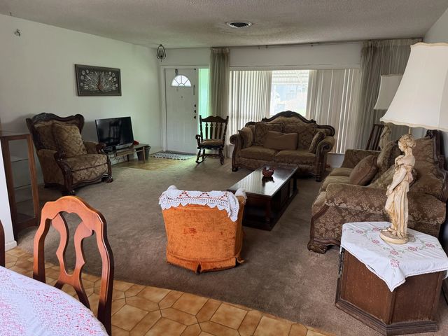 4 of 34 - 717 Sw 2nd Terrace, Dania Beach, FL