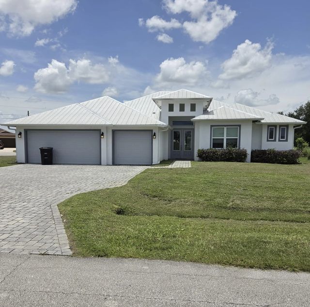 5231 Nw Iredell Street, Port St. Lucie