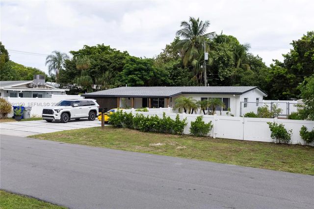 4 of 99 - 310 Ne 12th Avenue, Pompano Beach, FL