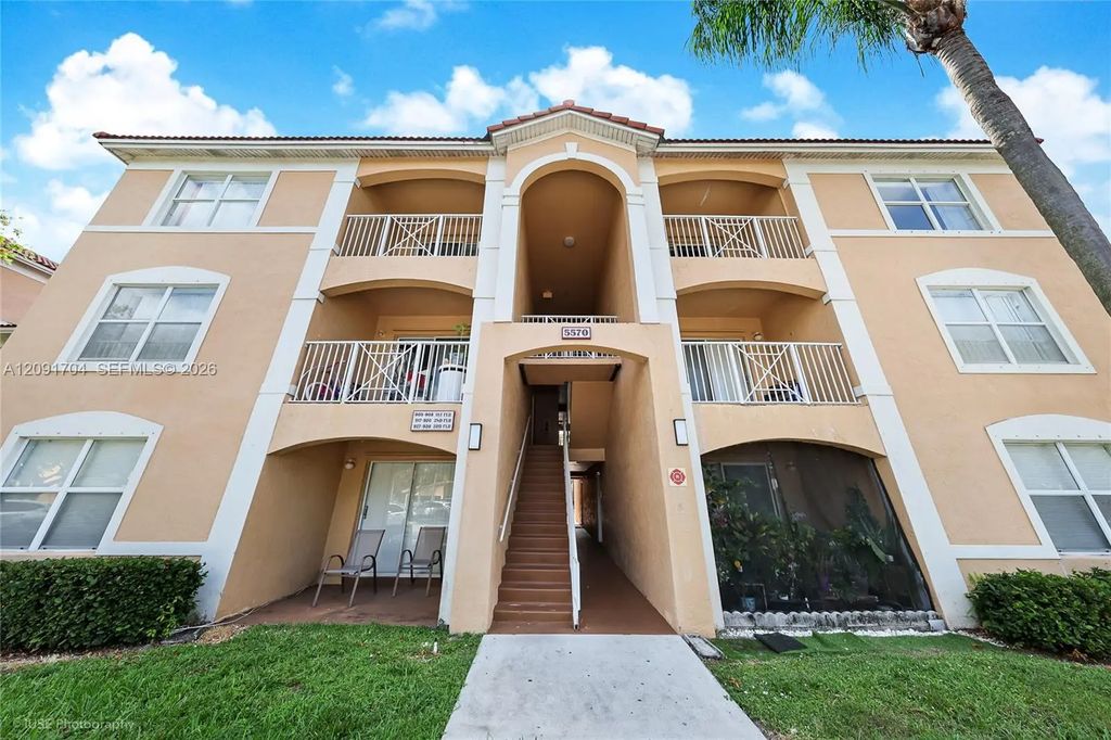 5570 Nw 61st Street #930, Coconut Creek
