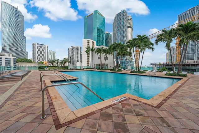 2 of 24 - 31 Se 5th Street #409, Miami, FL