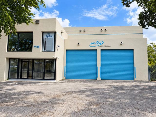 4 of 22 - 7108 Nw 50th Street, Miami, FL