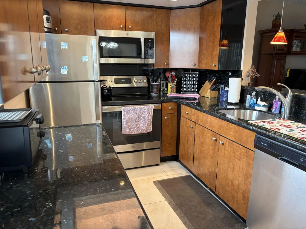 369 I Preston Drive, Boca Raton