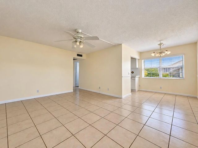 3 of 21 - 173 Dorchester H #173, West Palm Beach, FL