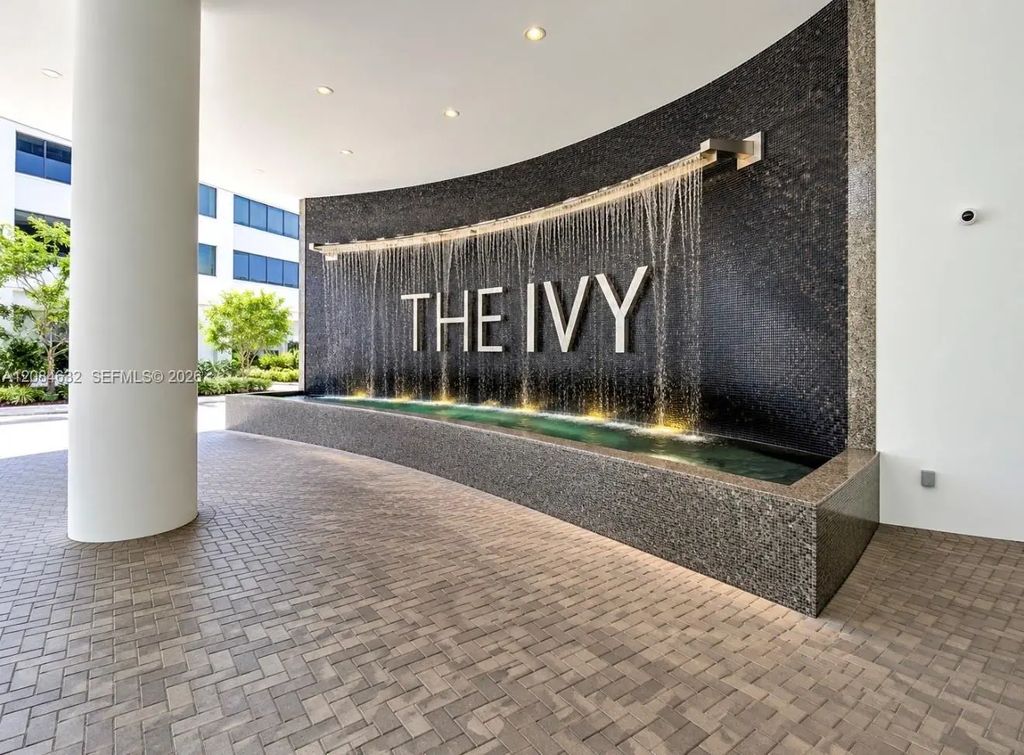 90 Sw 3rd Street #1403, Miami
