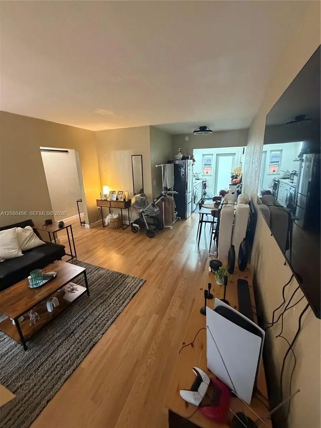 5 of 14 - 3570 Sw 9th Terrace #9b, Miami, FL