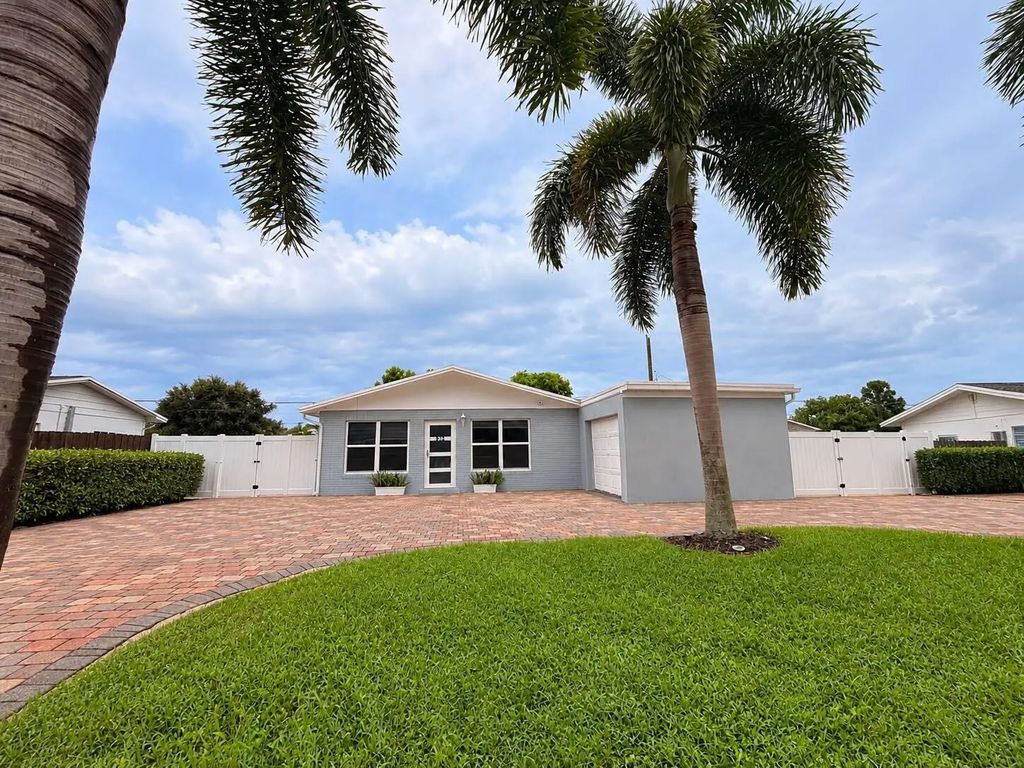 872 Harth Drive, West Palm Beach