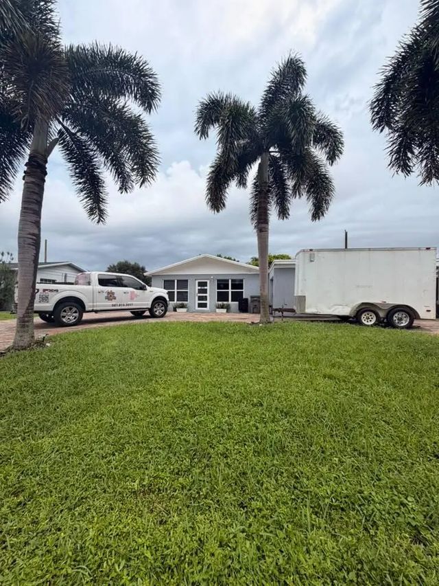 2 of 20 - 872 Harth Drive, West Palm Beach, FL