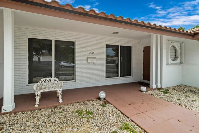 2 of 27 - 6500 Ne 21st Drive, Fort Lauderdale, FL