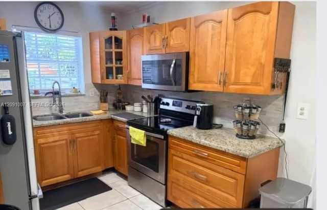 3 of 31 - 2630 De Soto Drive, Miramar, FL