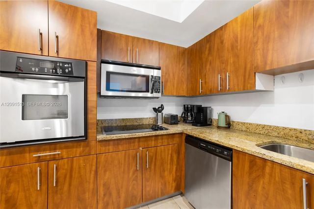 4 of 24 - 4001 S Ocean Drive #12d, Hollywood, FL