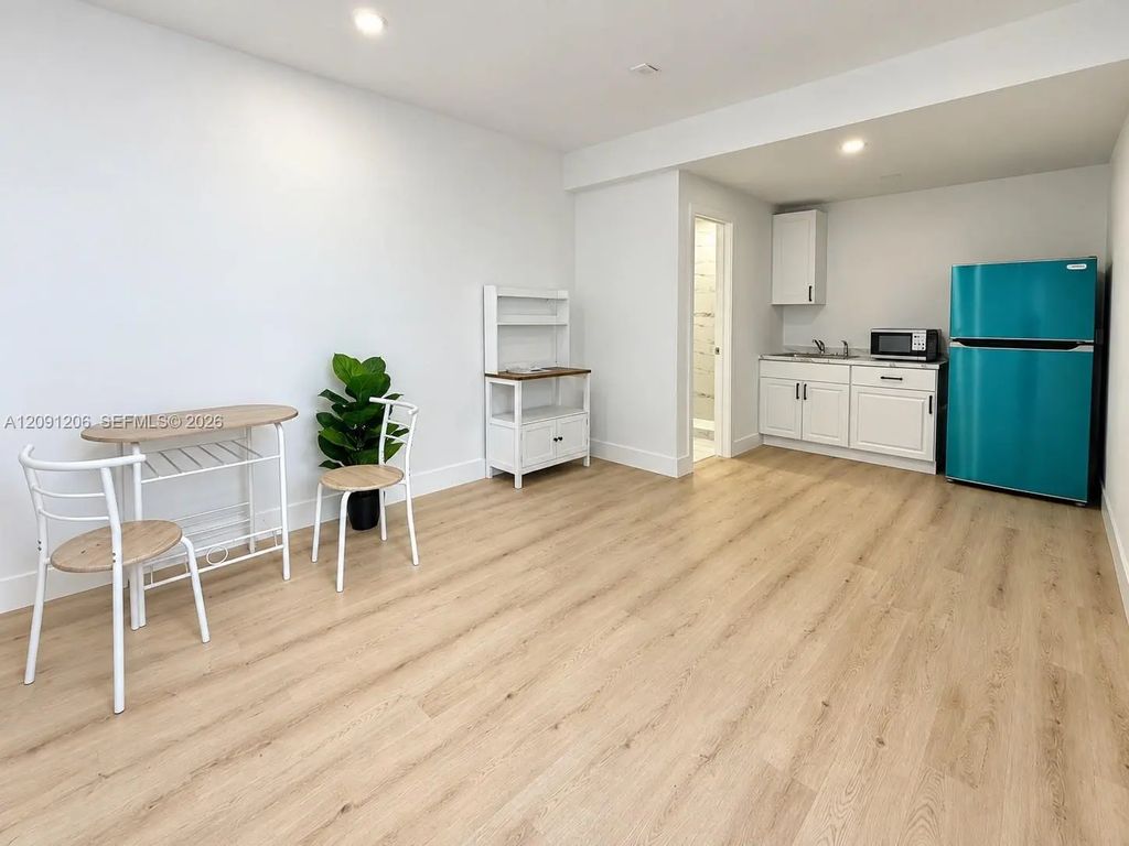 7637 Biltmore Boulevard #1, Miramar