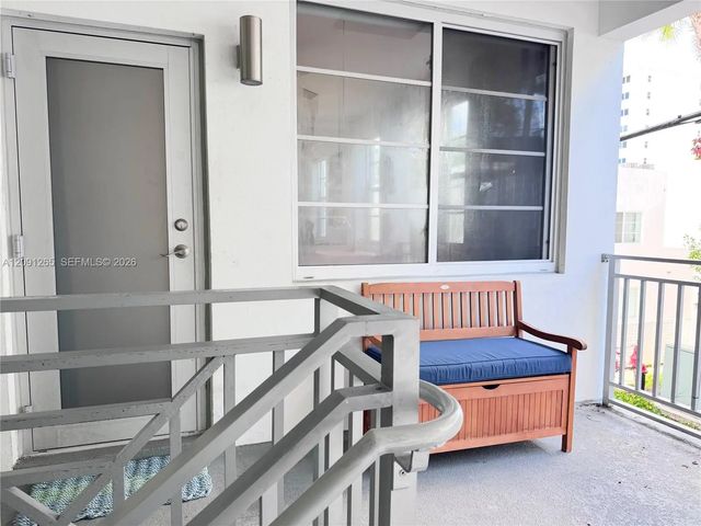 2 of 15 - 123 3rd Street #10, Miami Beach, FL