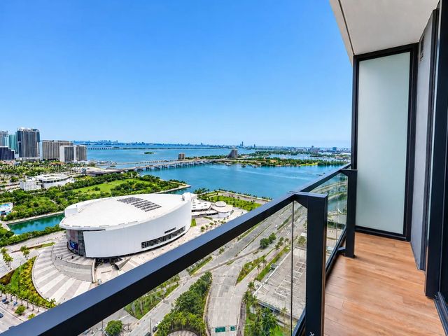 398 Ne 5th Street #3805, Miami
