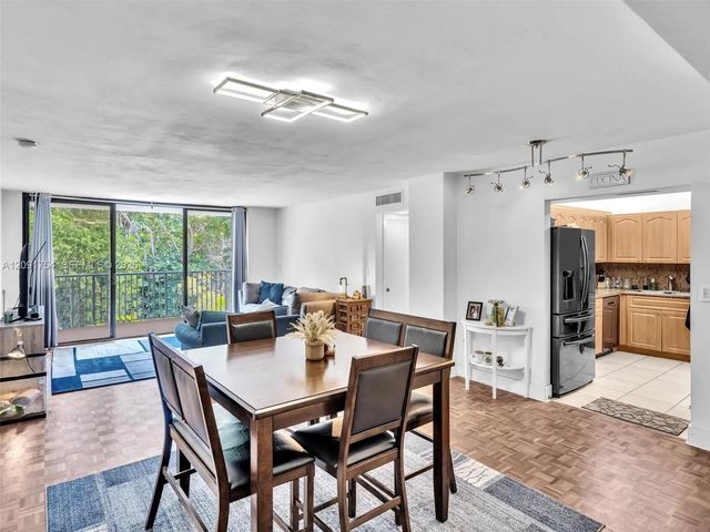 5 of 21 - 101 Ocean Lane Drive #209, Key Biscayne, FL
