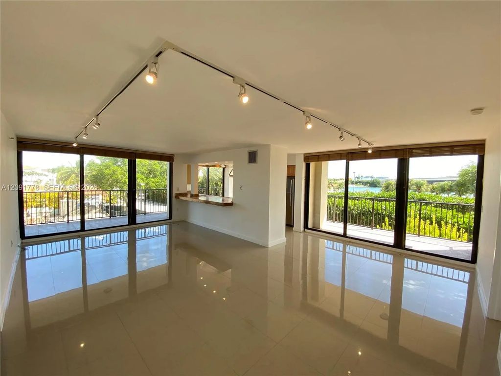 801 N Venetian Drive #202, Miami