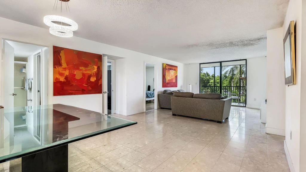 900 Ne 195th Street #217, Miami