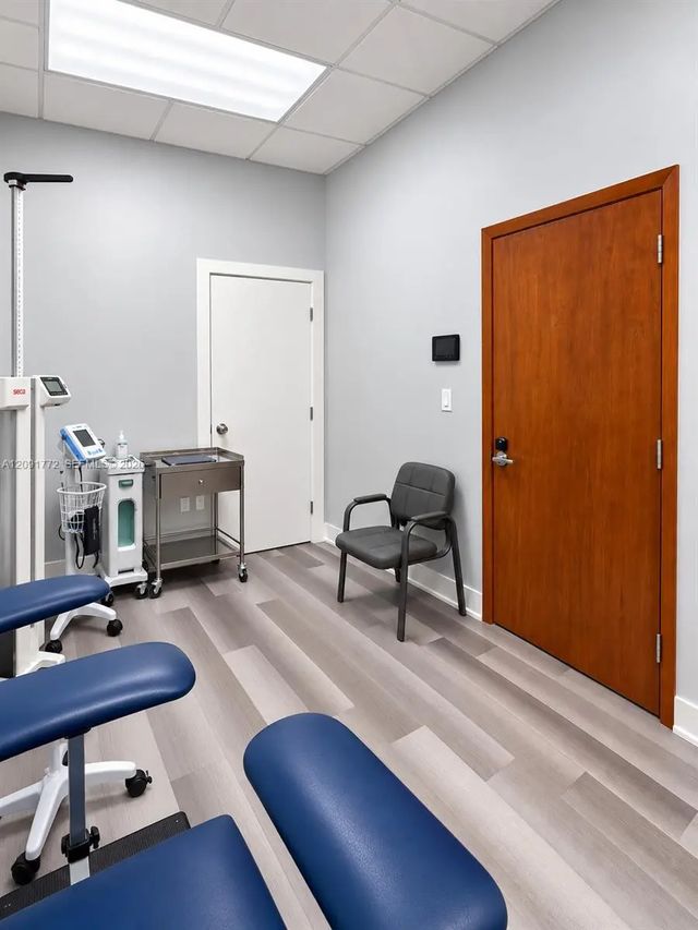 5 of 11 - 1911 Harrison Street #6, Hollywood, FL
