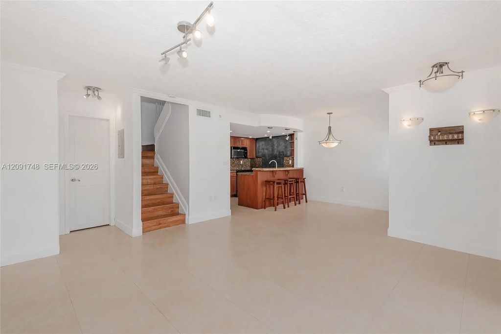 4520 Sw 68th Ct Circle #25-5, Miami