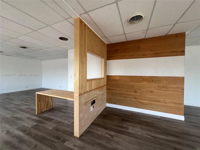 3 of 14 - 70-80 E Oakland Park Boulevard #70-80, Wilton Manors, FL