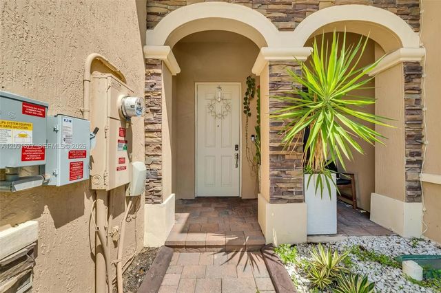 5 of 56 - 3309 W 91st Terrace, Hialeah, FL