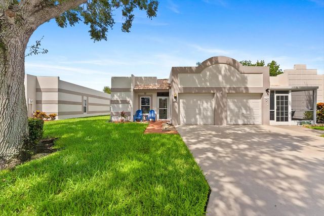 2 of 35 - 18801 Haywood Terrace #8, Boca Raton, FL