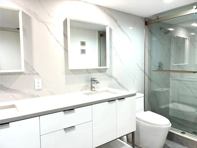 5 of 15 - 7050 Nw 44th Street #708, Lauderhill, FL