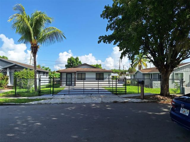 4 of 31 - 432 Nw 15th Street, Florida City, FL