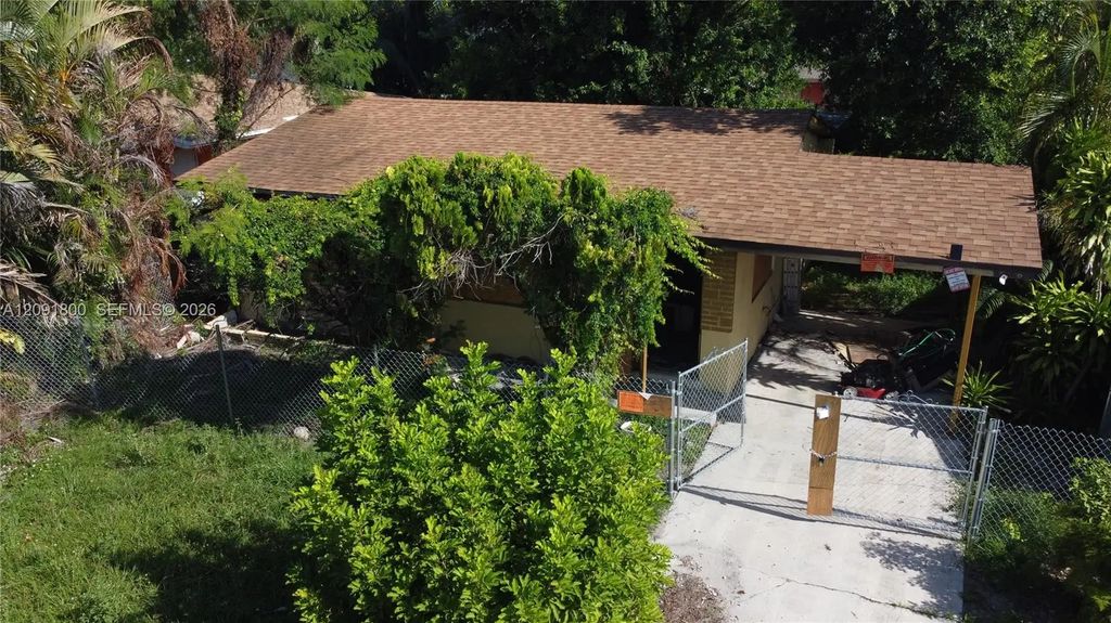 5205 Wiley Street, Hollywood
