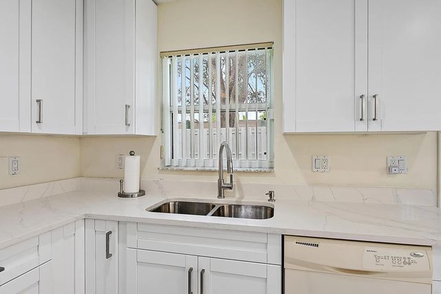 3 of 25 - 7293 Nautica Way, Lake Worth, FL