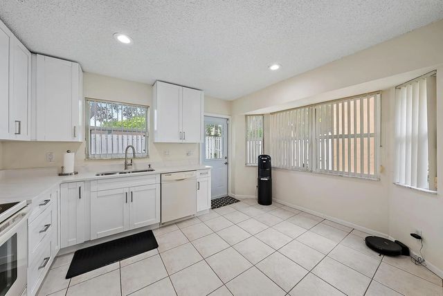 5 of 25 - 7293 Nautica Way, Lake Worth, FL