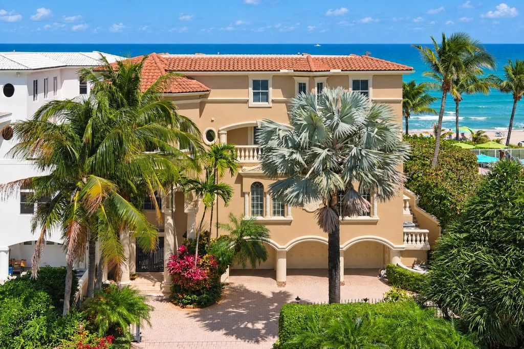 4715 S Ocean Boulevard, Highland Beach