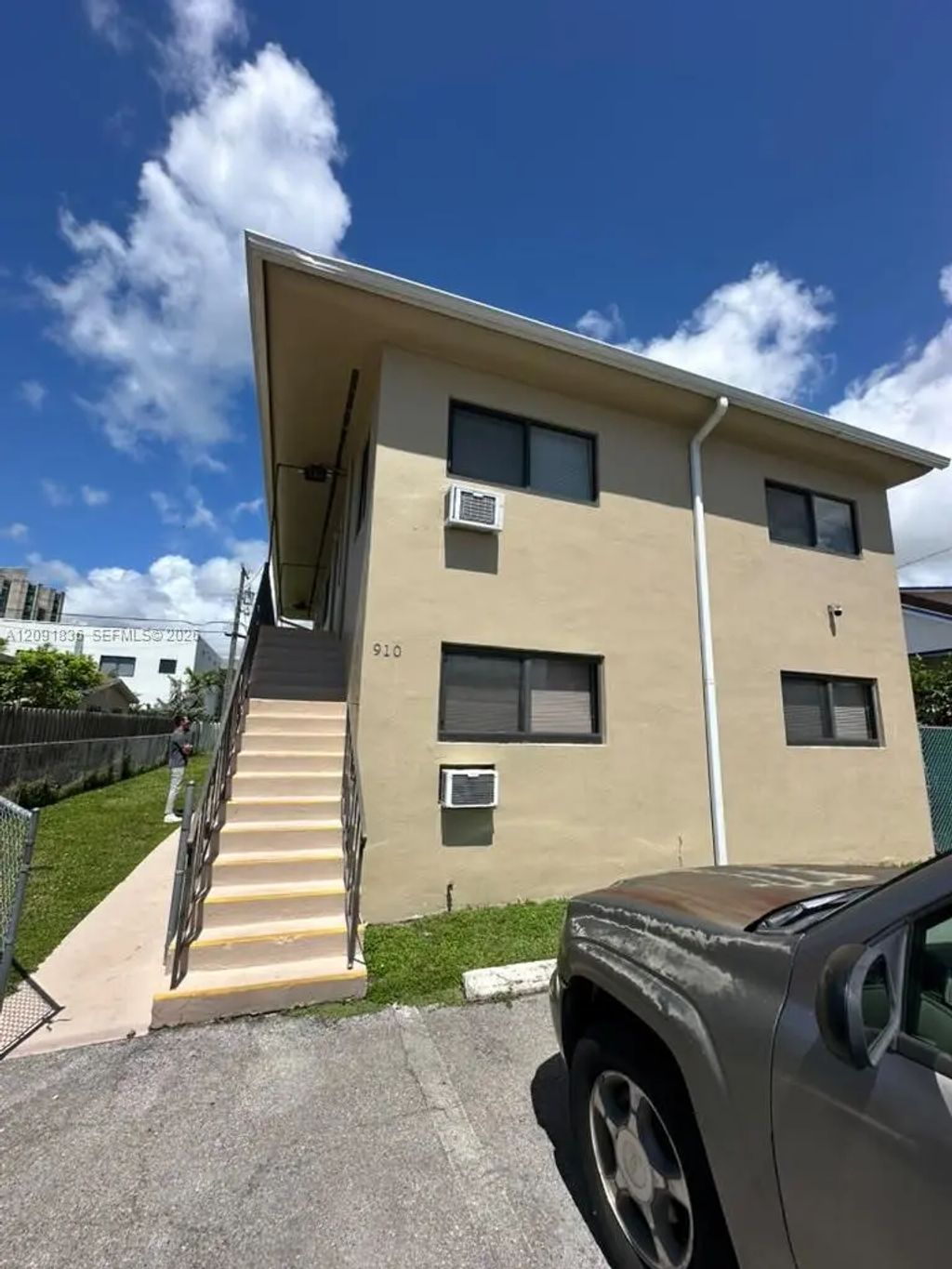 910 Sw 29th Avenue #1, Miami