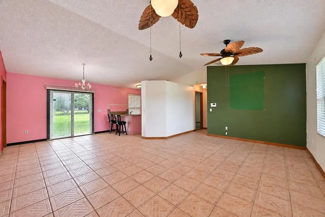 4 of 26 - 120 Sw Brandon Avenue, Port St. Lucie, FL