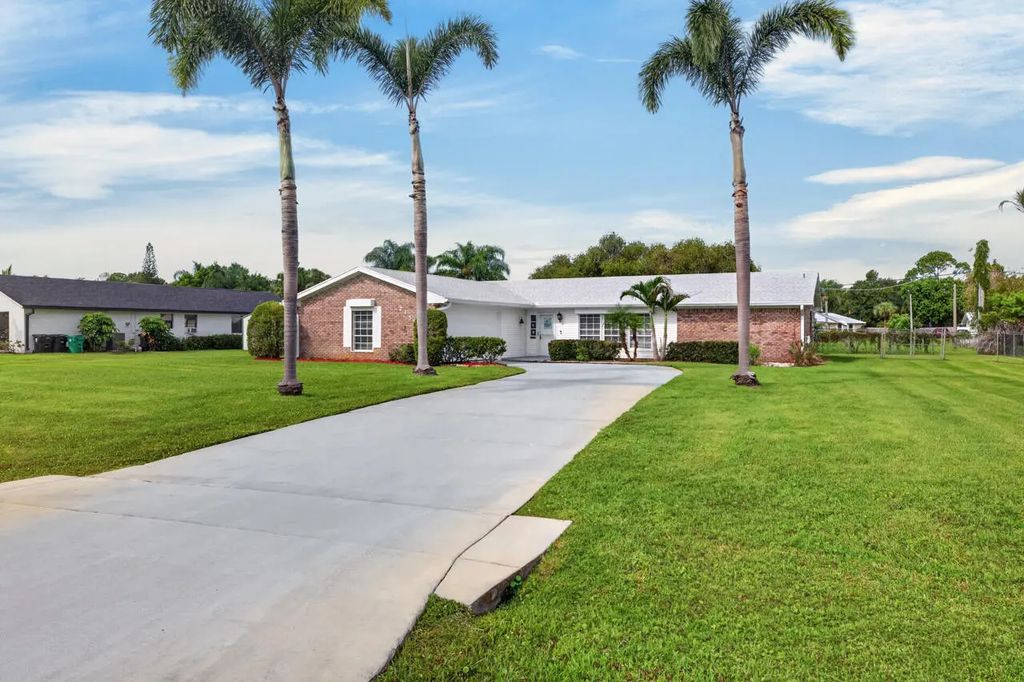 2156 Se Harlow Street, Port St. Lucie