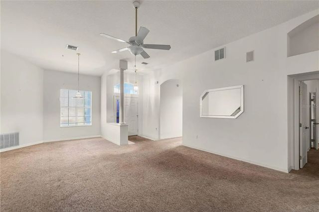 4 of 27 - 385 W Barclay Court, Beverly Hills, FL