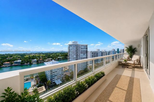 2 of 27 - 5601 Collins Avenue #ph-14, Miami Beach, FL