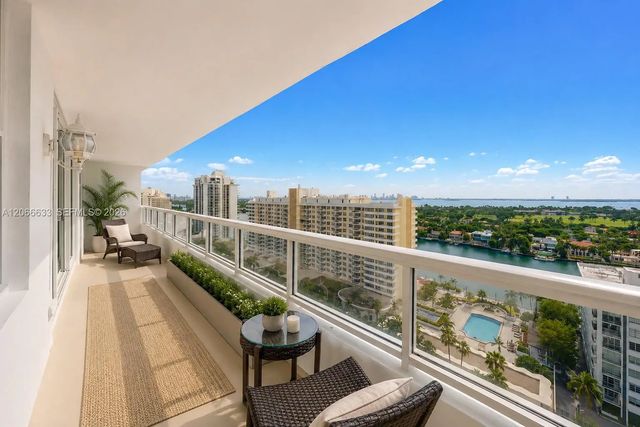 3 of 27 - 5601 Collins Avenue #ph-14, Miami Beach, FL