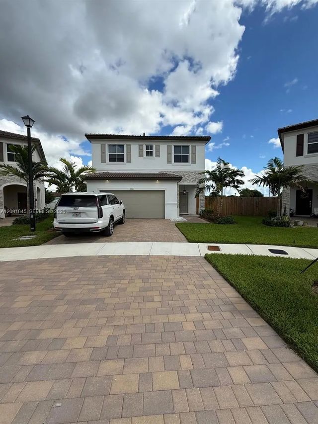 2 of 39 - 2661 Se 24th Court, Homestead, FL