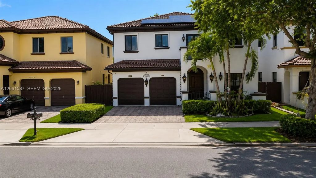 22673 Sw 105th Avenue, Miami